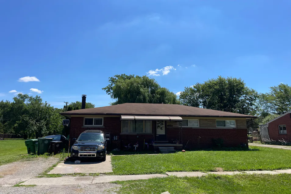 13789 Flanders St Southgate, MI 48195, Wayne County