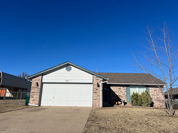 321 W 45th Pl Sand Springs, OK 74063, Tulsa County