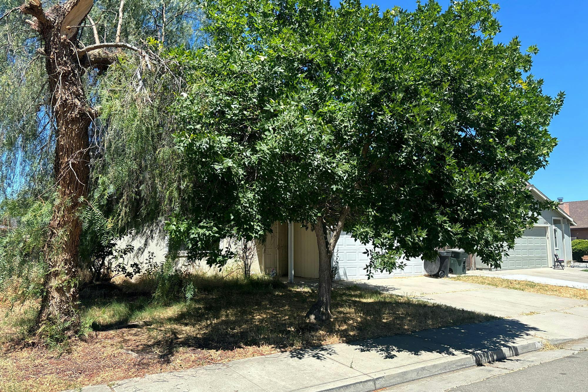 Pinot Dr, Livingston, CA 95334