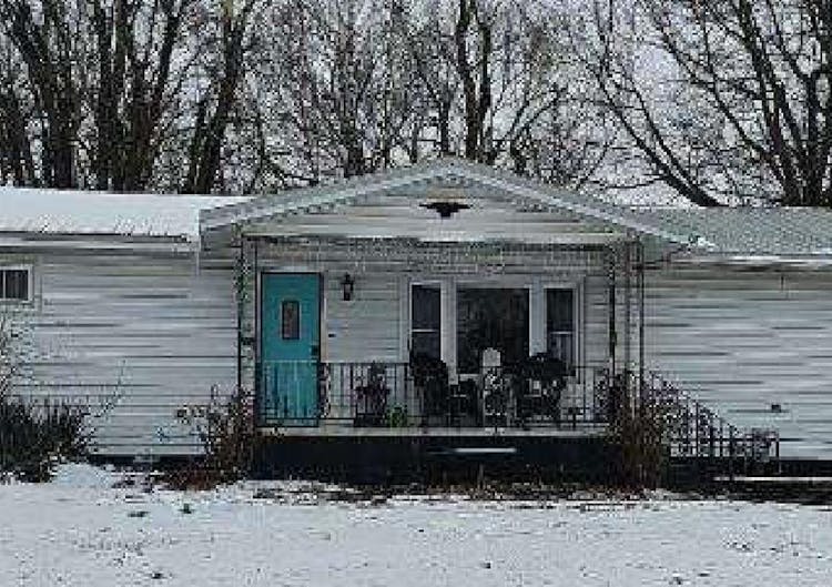 620 South Fly Goreville, IL 62939, Johnson County