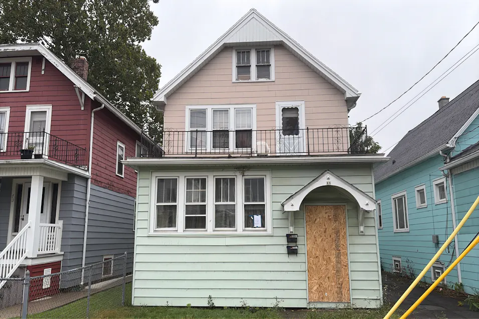 69 Houston St Buffalo, NY 14220, Erie County