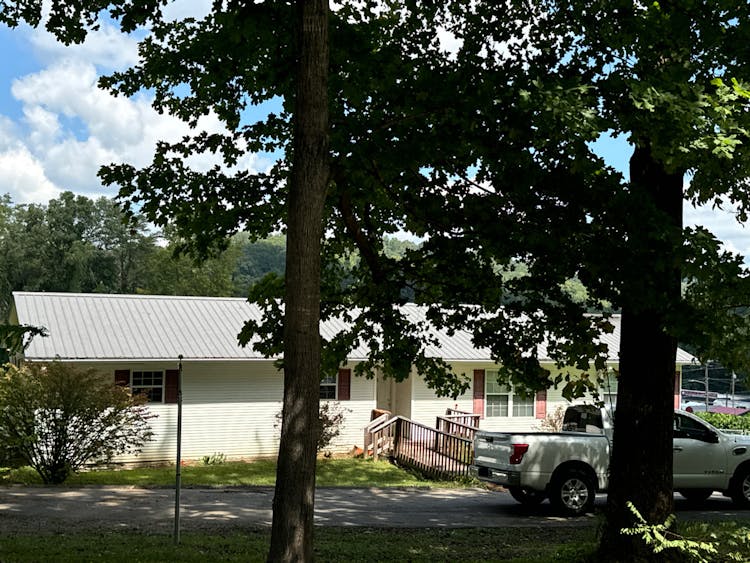 100 Shryer Road Athens, TN 37303, McMinn County