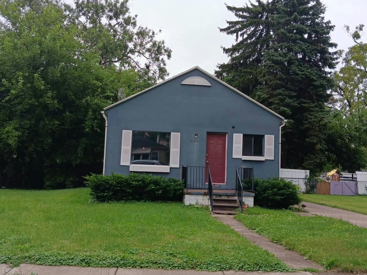 Sunset Ave, Warren, MI 48091