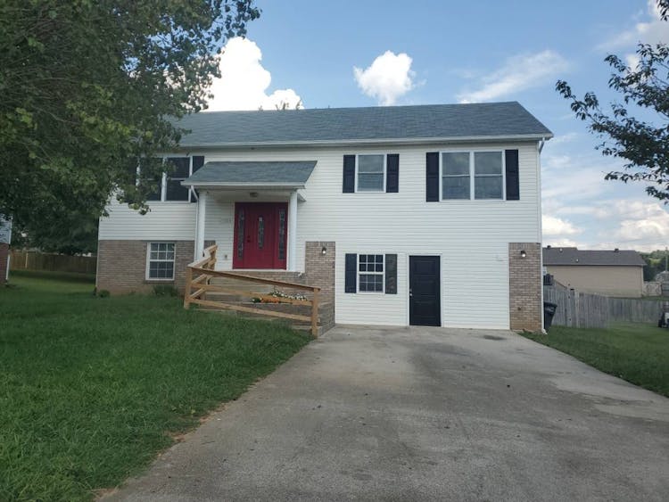 1709 Jamie Drive Columbia, TN 38401, Maury County