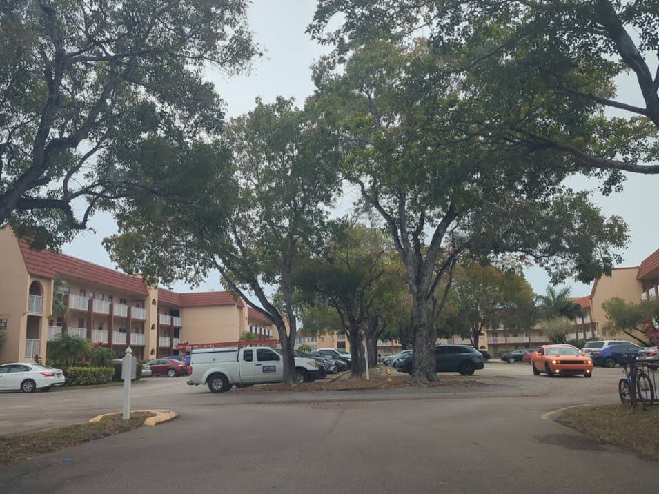 9020 Sunrise Lakes Blvd Sunrise, FL 33322, Broward County