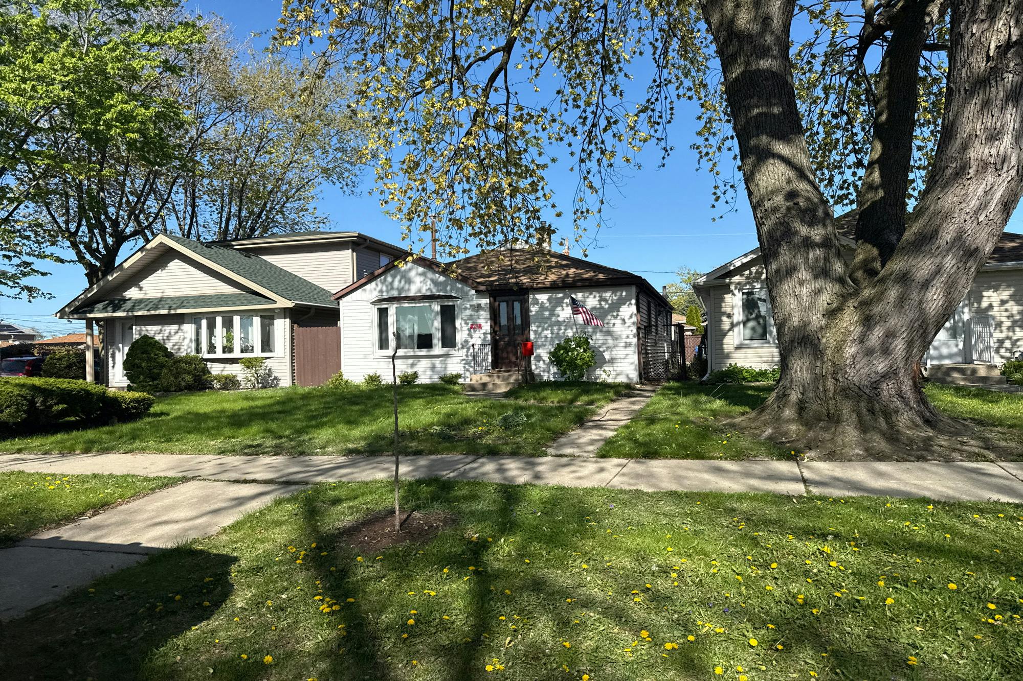 Sayre Ave, Harwood Heights, IL 60706