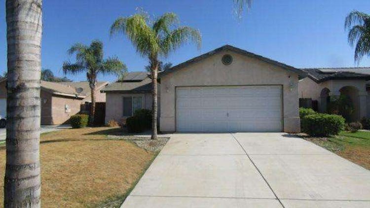 330 Fern Meadow Dr Bakersfield, CA 93308, Kern County