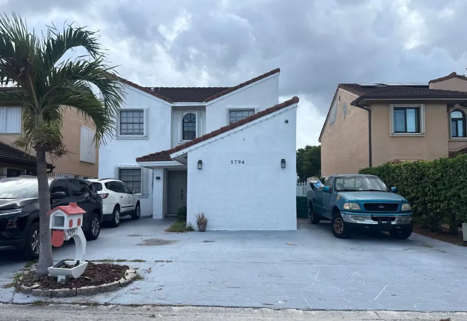 5794 Southwest 151st Aven Miami, FL 33193, Miami-Dade County