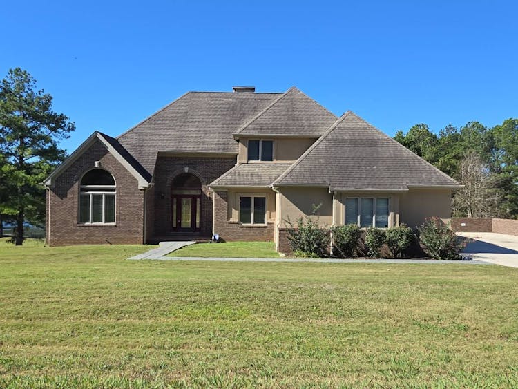 1181 Twin Pines Circle Tuscumbia, AL 35674, Colbert County