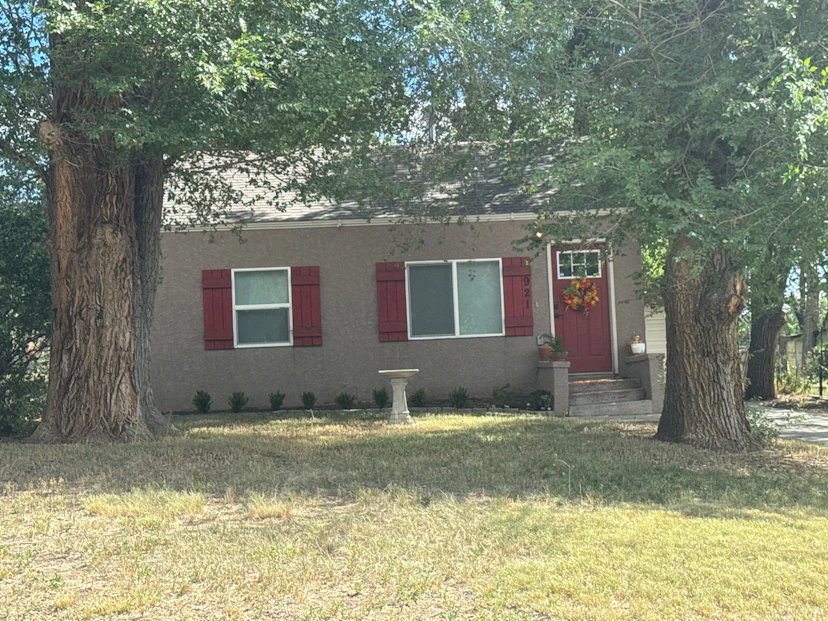 921 Alexander Rd