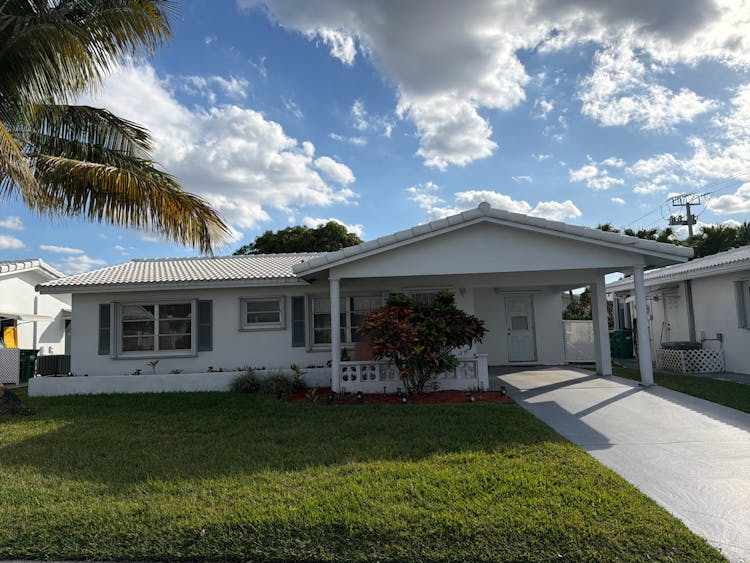 8410 NW 59th Pl Tamarac, FL 33321, Broward County