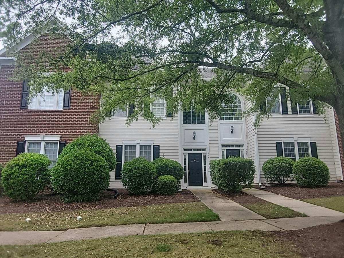 Anniston Ct, Cary, NC 27519