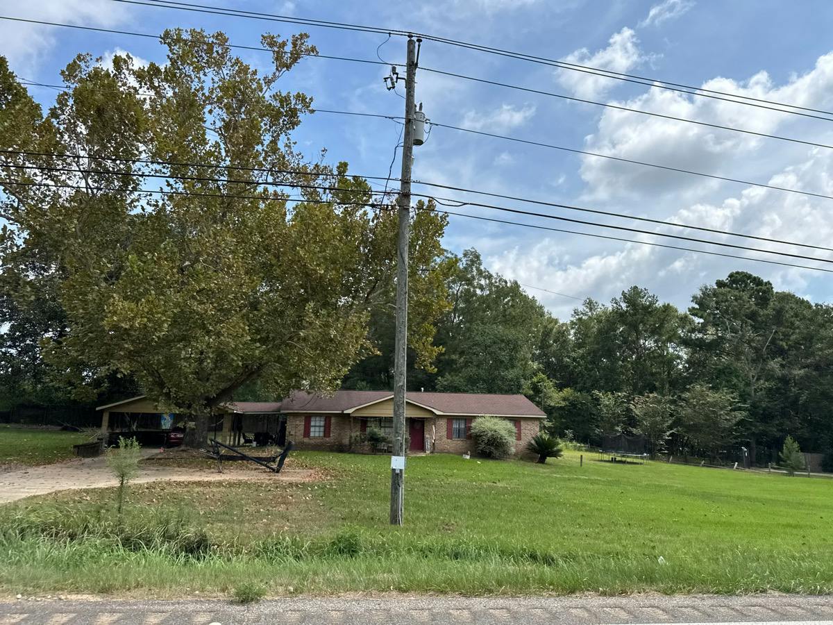 Howells Ferry Rd, Semmes, AL 36575