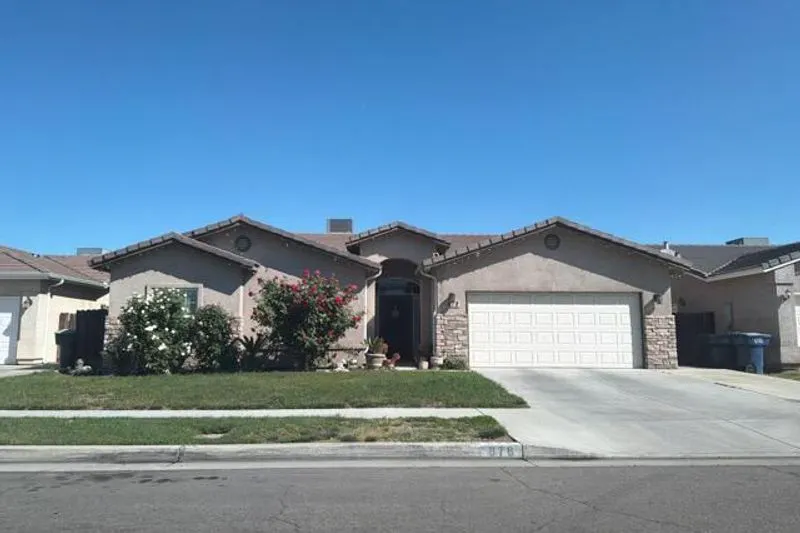 878 Russel Ave, Tulare, CA 93274, Tulare County