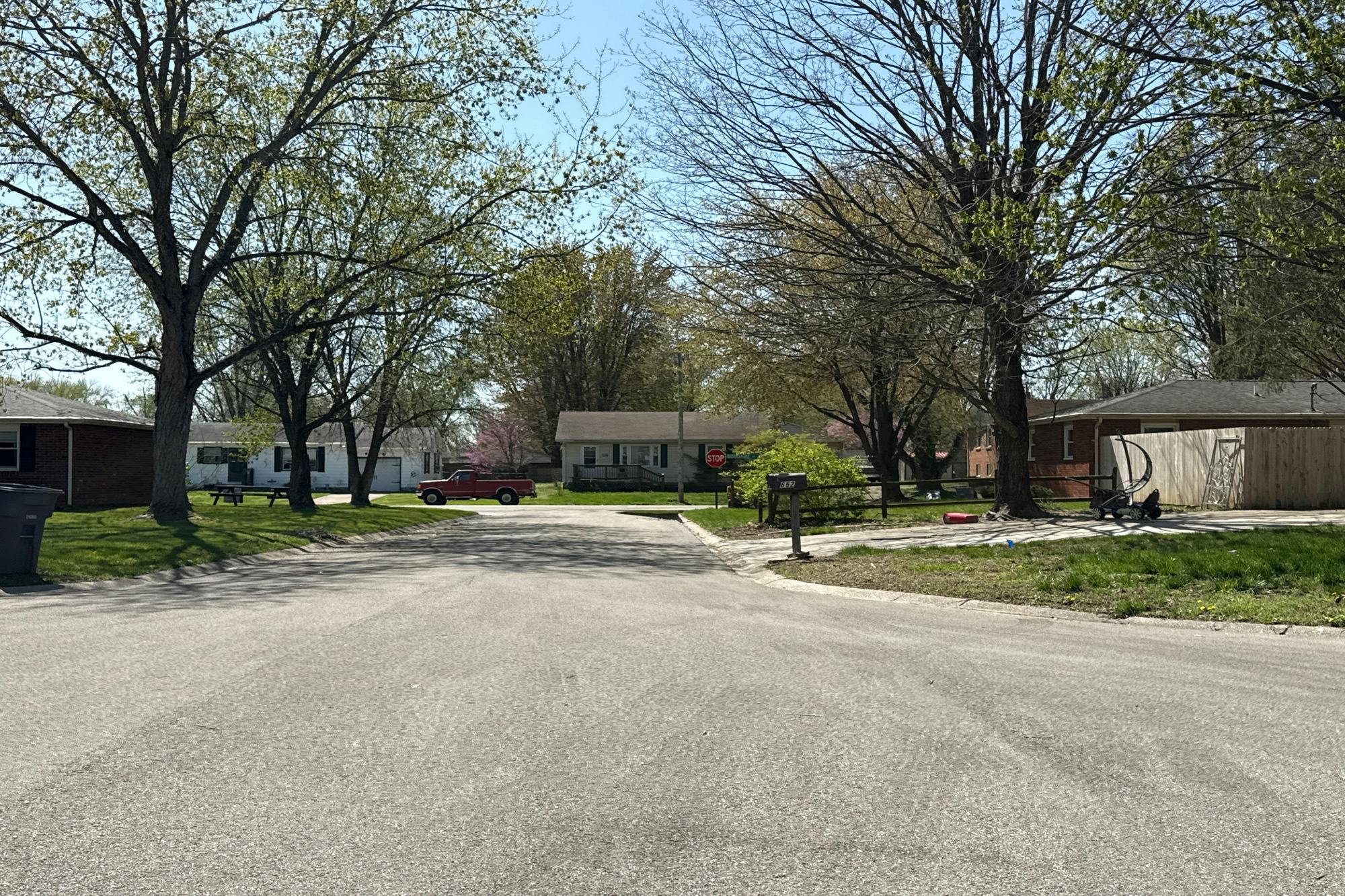 Berkshire Ct, Seymour, IN 47274
