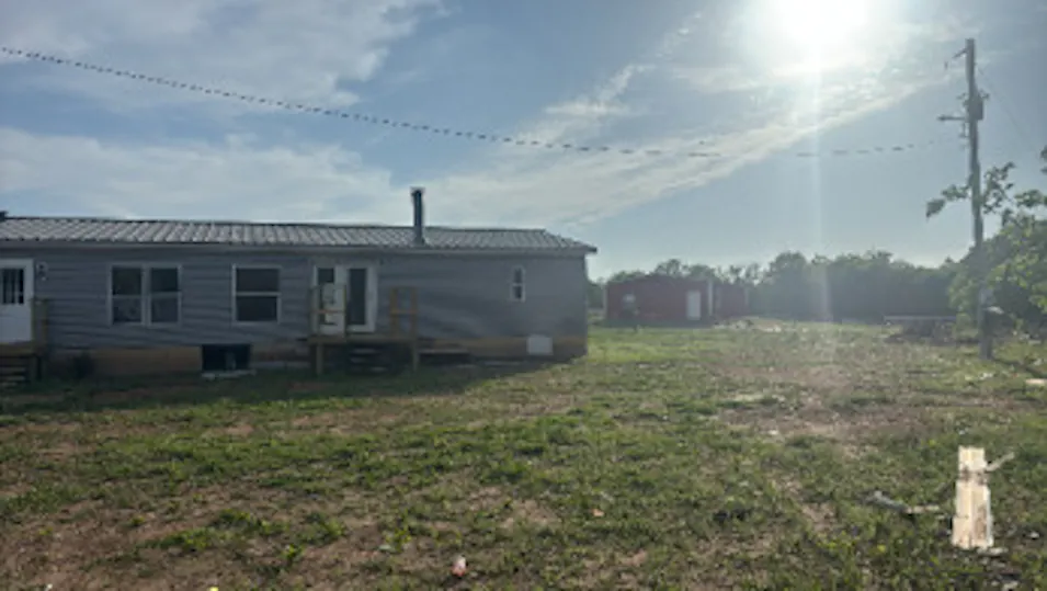 21185 E 1470 Rd Lone Wolf, OK 73655, Kiowa County