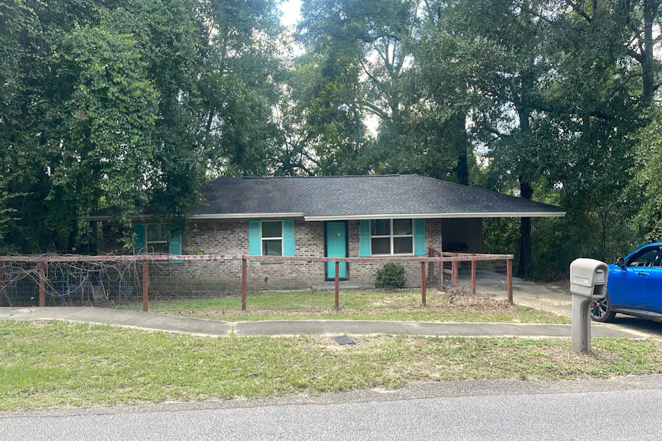 93n 1st St Defuniak Springs, FL 32433, Walton County