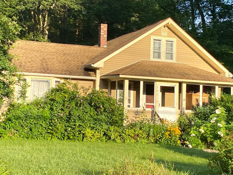 131 Singletary Avenue Sutton, MA 01590, Worcester County