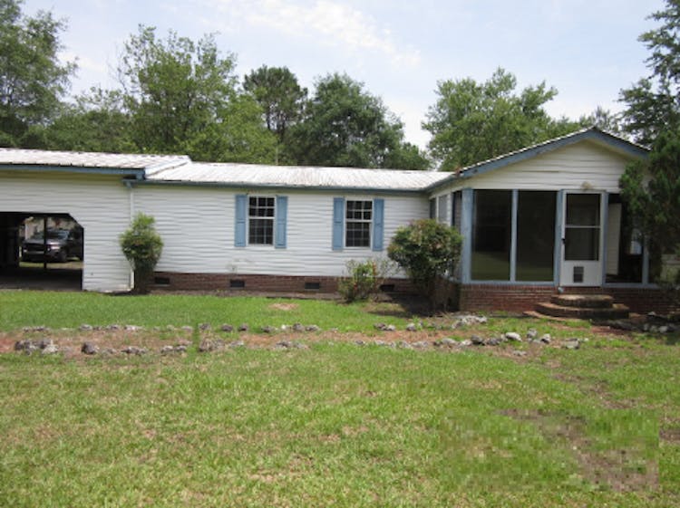 371 Eneas Lanier Road Chinquapin, NC 28521, Duplin County