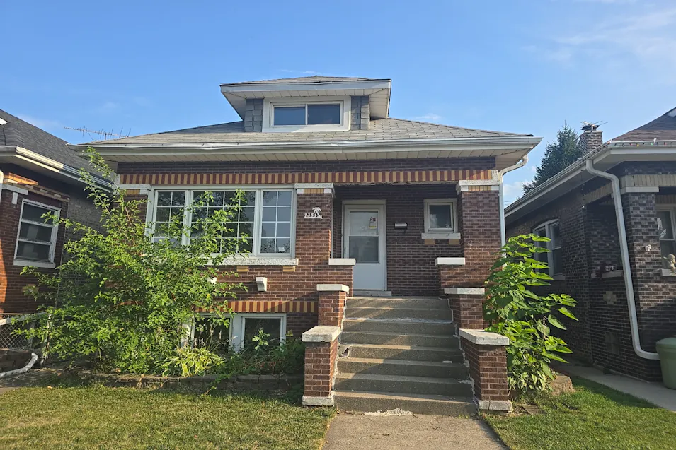 7351 W 62nd Place Summit, IL 60501, Cook County