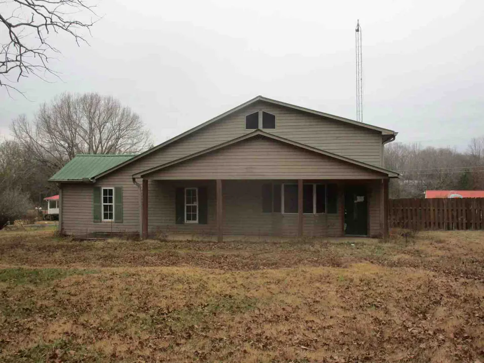 240 Pitts Rd Sardis, TN 38371, Hardin County