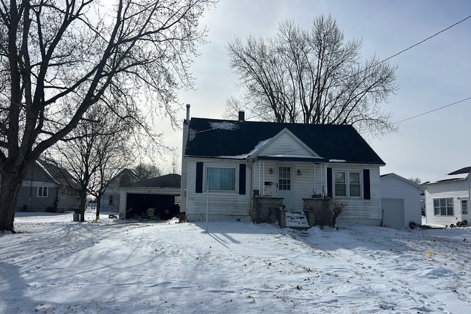 101 W Main St Buckley, IL 60918, Iroquois County