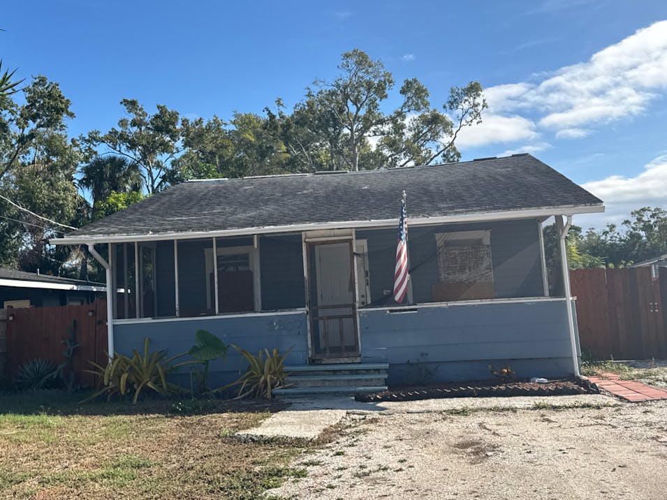 2207 12th St W Bradenton, FL 34205, Manatee County