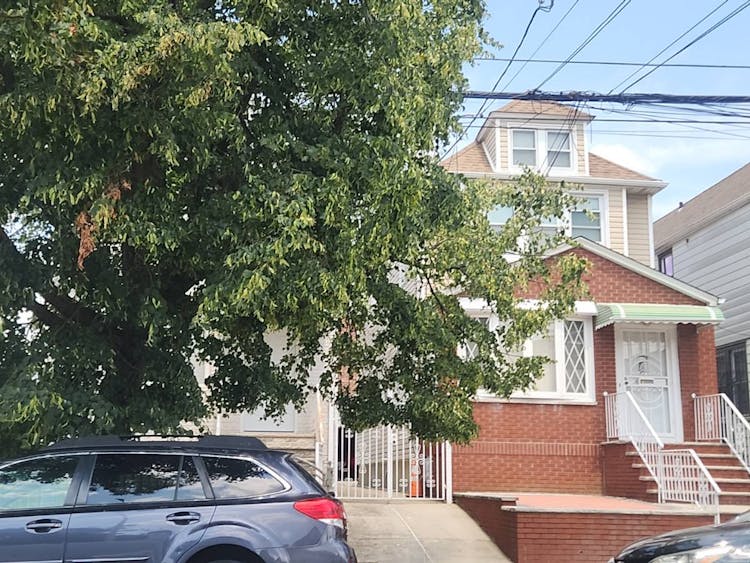 123 01 109th St South Ozone Park, NY 11420, Queens County