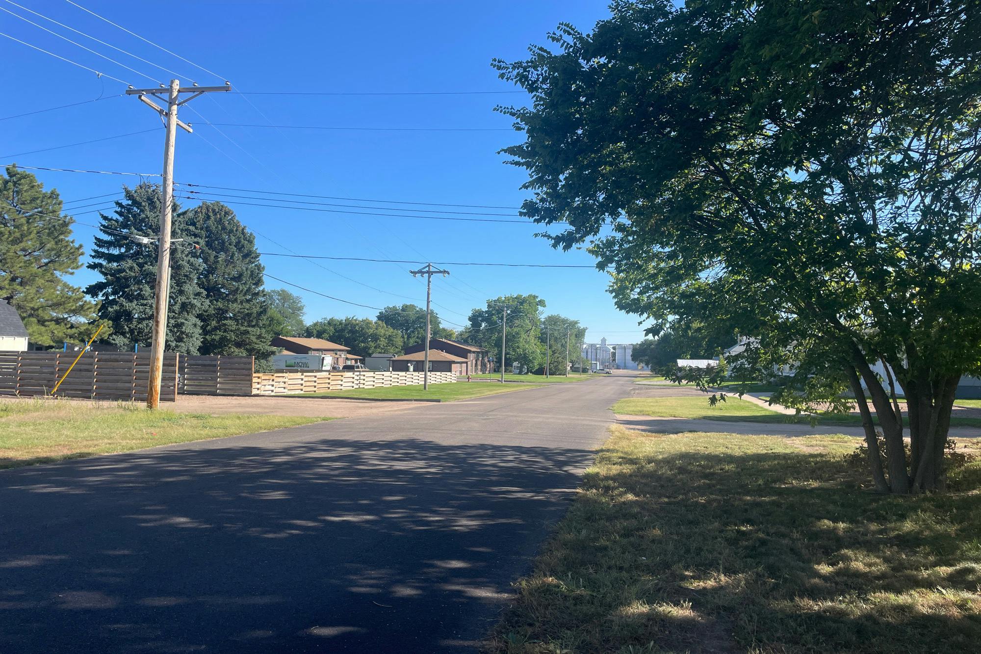 Pine St, Paxton, NE 69155