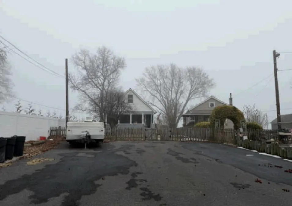 4230 Lynhurst Rd Baltimore, MD 21222, Baltimore County