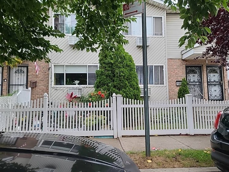 1056 Beach 22nd St Far Rockaway, NY 11691, Queens County