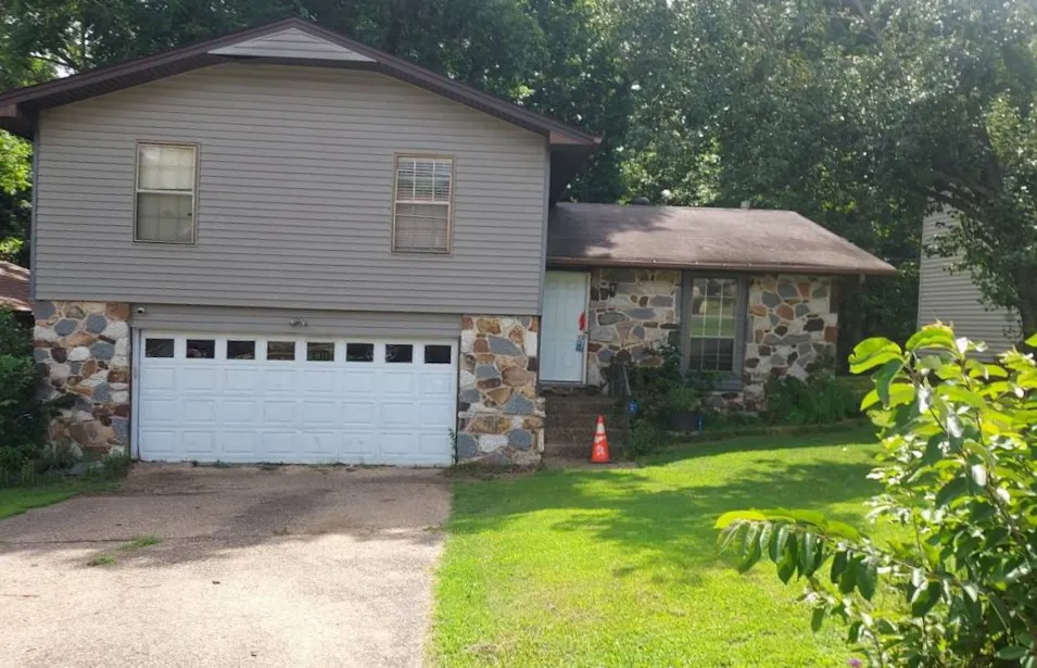 1909 Michael Dr Little Rock, AR 72204, Pulaski County