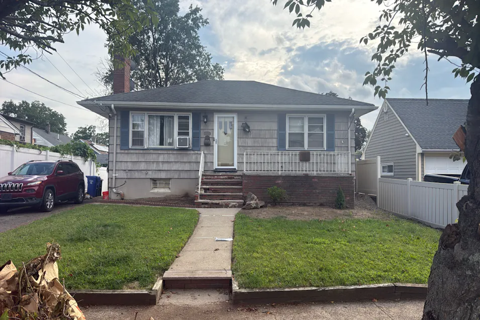 111- 113 Elberon Ave Paterson, NJ 07502, Passaic County