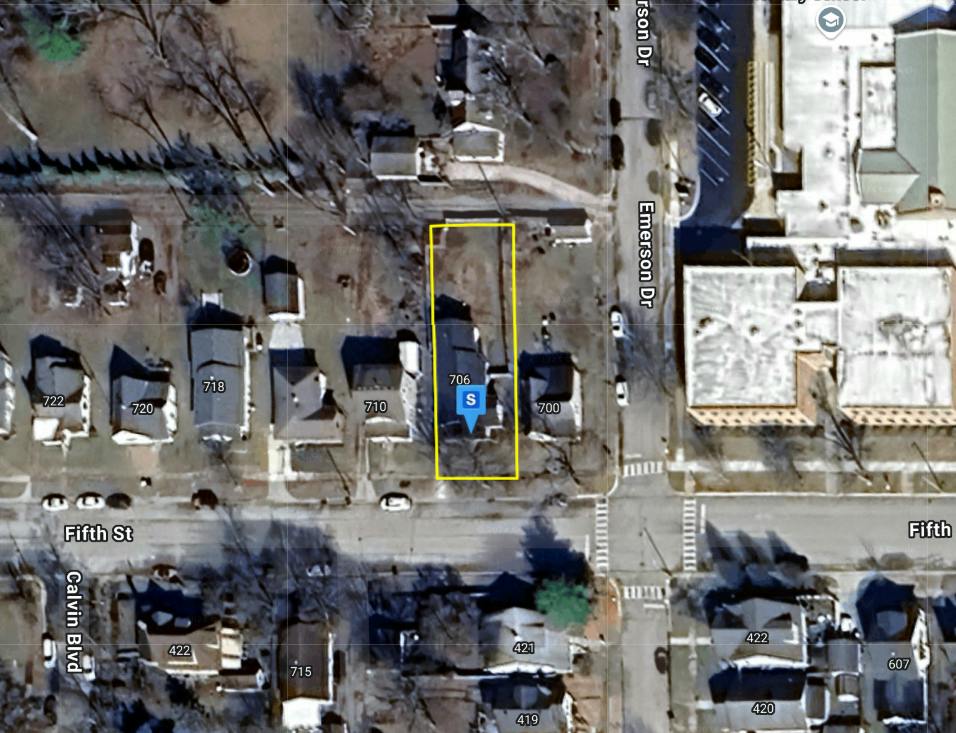 5th St, Seymour, IN 47274
