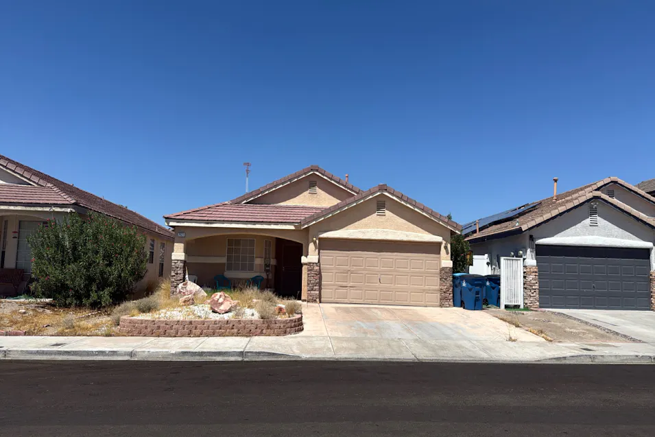 7421 Alpine Ridge St Las Vegas, NV 89131-4562, Clark County