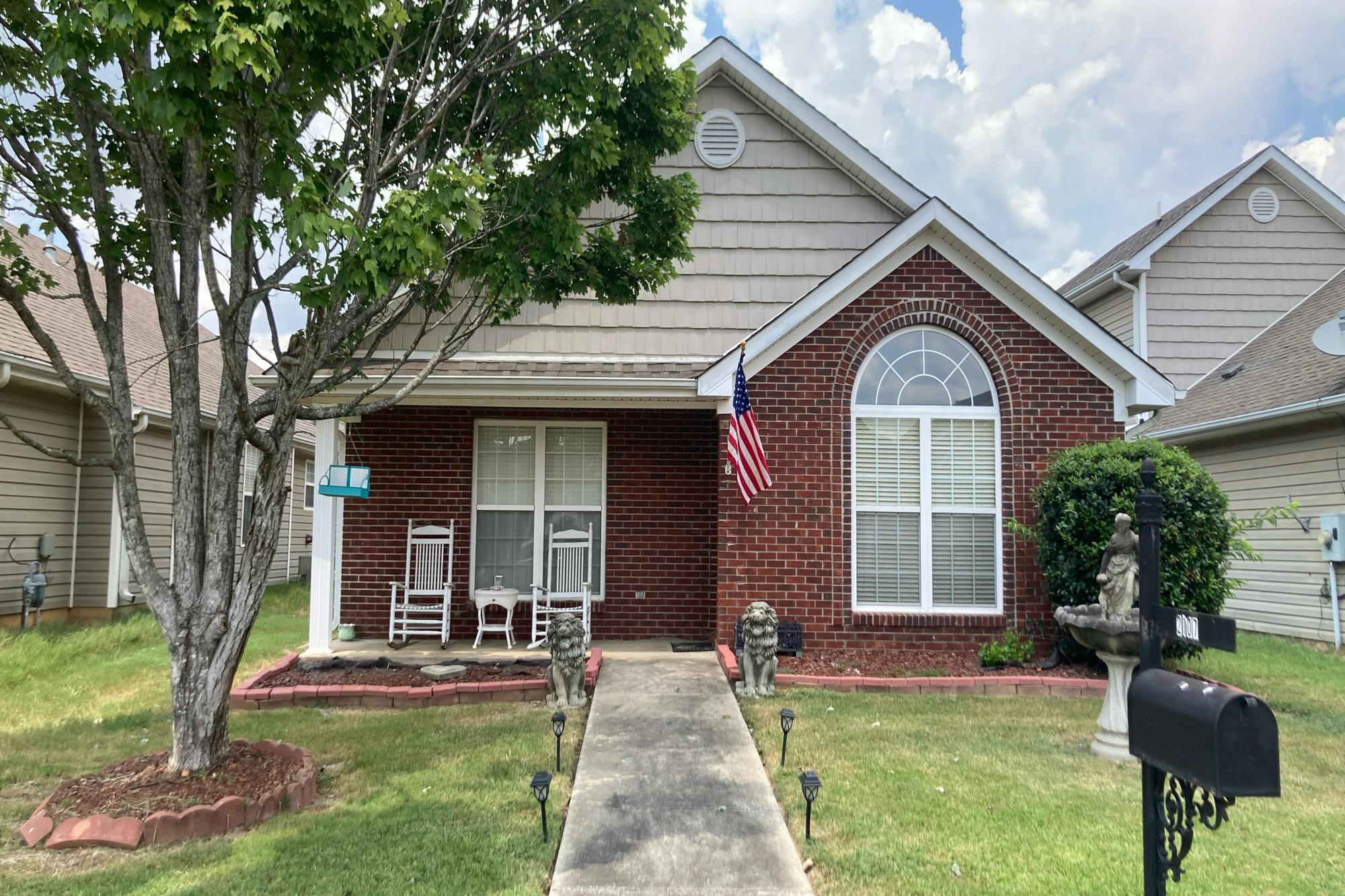 Village Ln, Calera, AL 35040