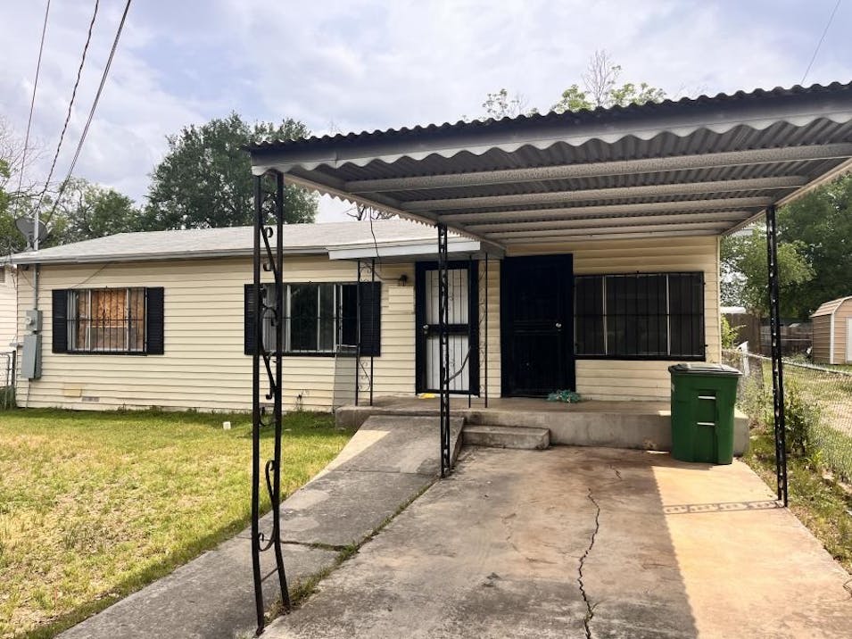 650 Corliss San Antonio, TX 78220, Bexar County