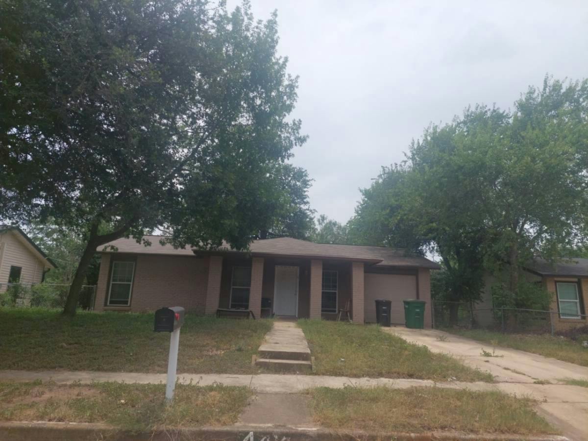Hampstead St, San Antonio, TX 78220