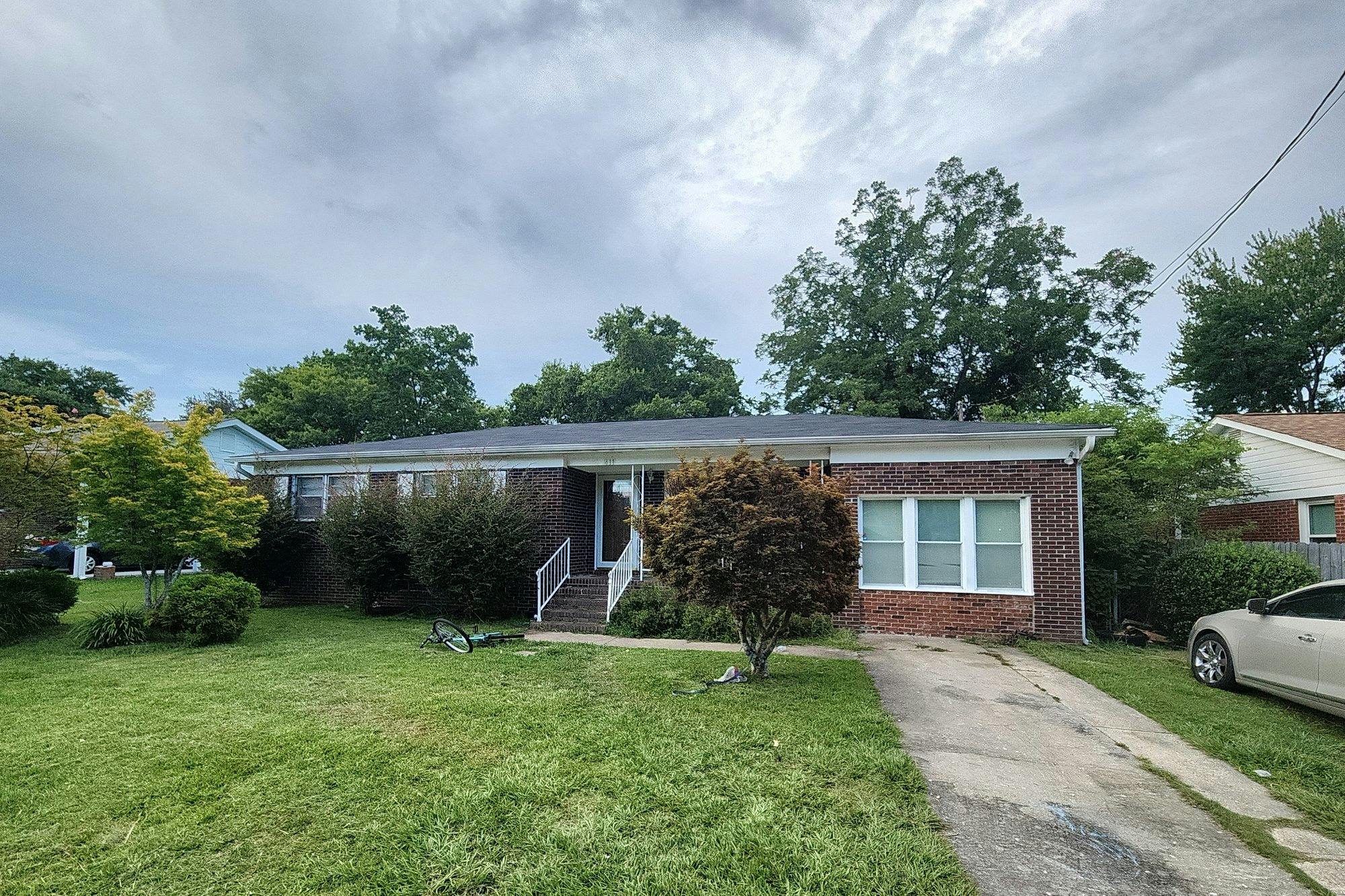 Sarah Dr, Goose Creek, SC 29445
