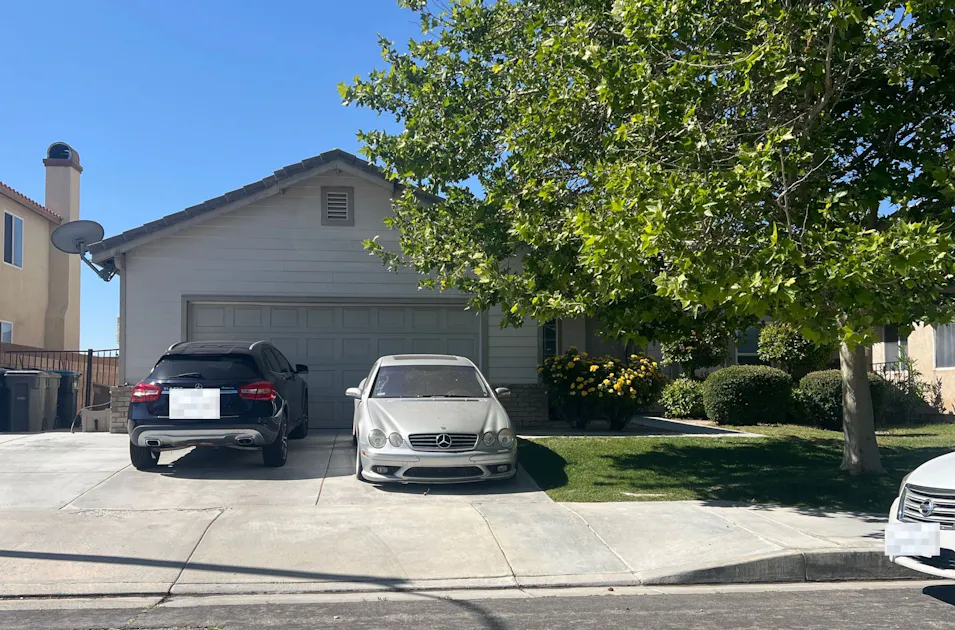 4042 West Avenue J-9 Lancaster, CA 93536, Los Angeles County