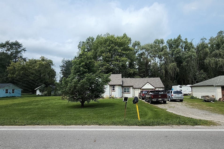 15564 Almont Rd Berlin, MI 48002, Saint Clair County