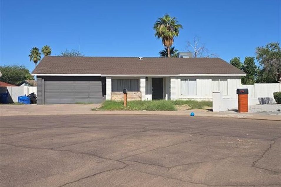 4106 E Vineyard Rd Phoenix, AZ 85042, Maricopa County
