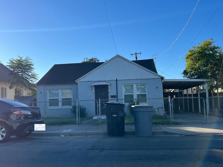 217 W H Street Oakdale, CA 95361, Stanislaus County