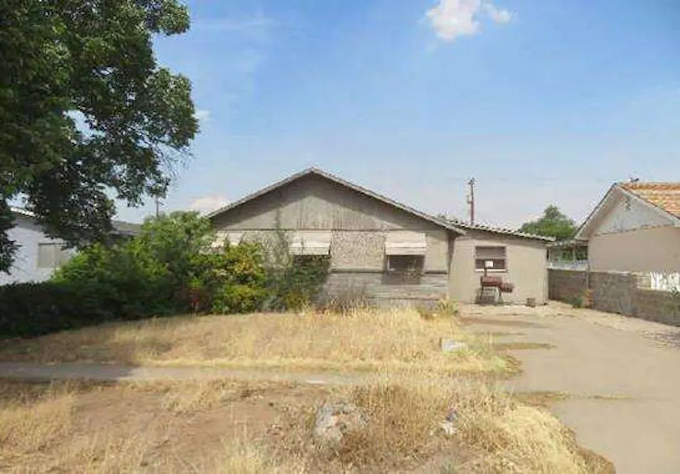 1806 S 6th St Tucumcari, NM 88401, Quay County