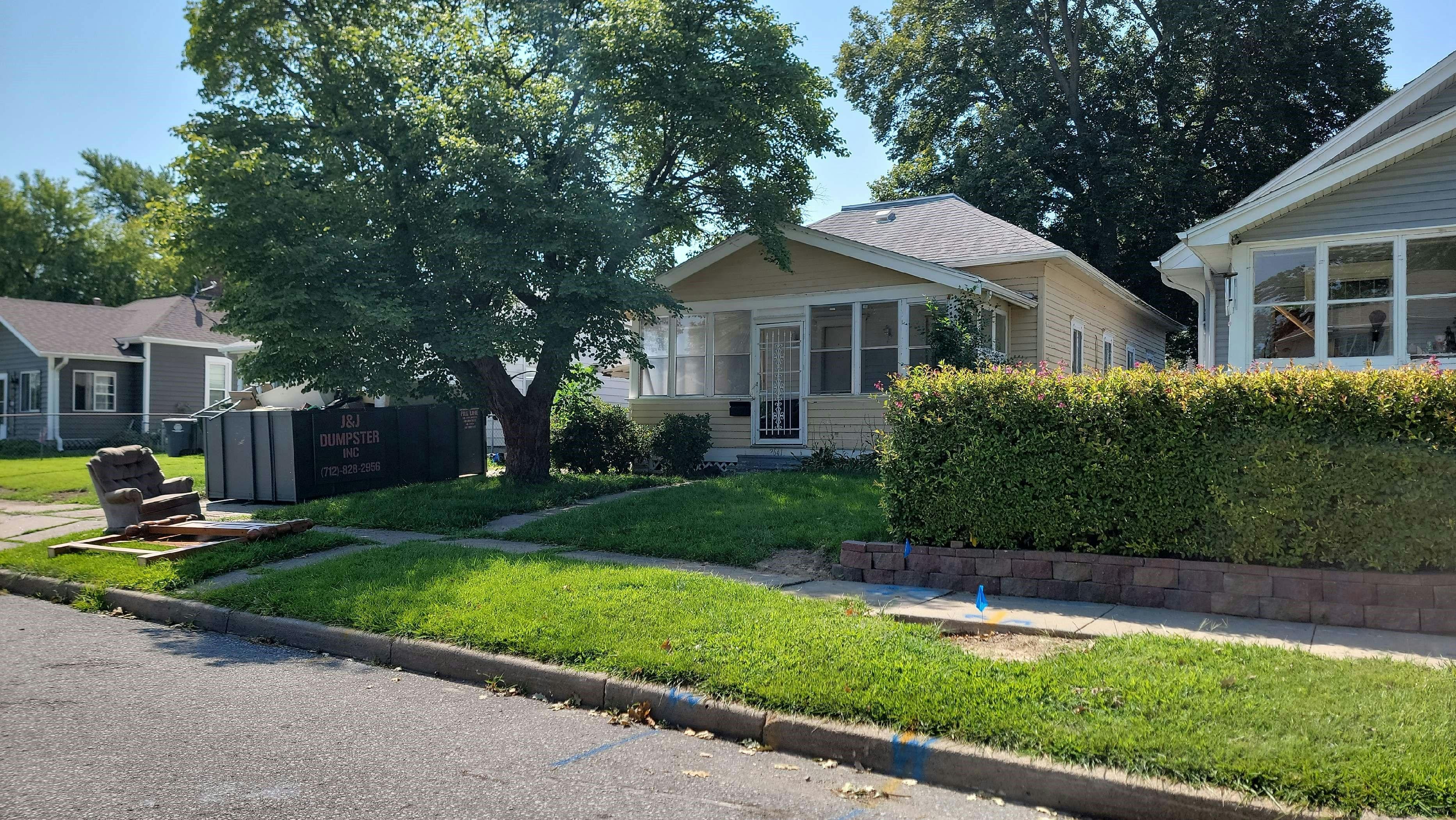 Avenue C , Council Bluffs, IA 51501