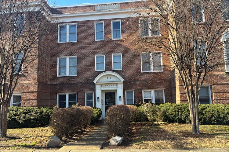 719 S Saint Asaph Street, Apt 203 Alexandria, VA 22314, Alexandria City County