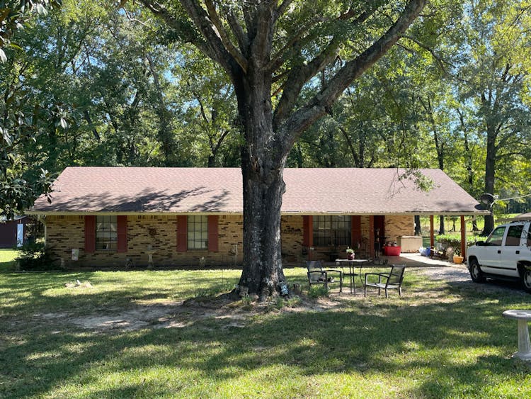 126 Bradshaw Rd Flora, MS 39071, Madison County