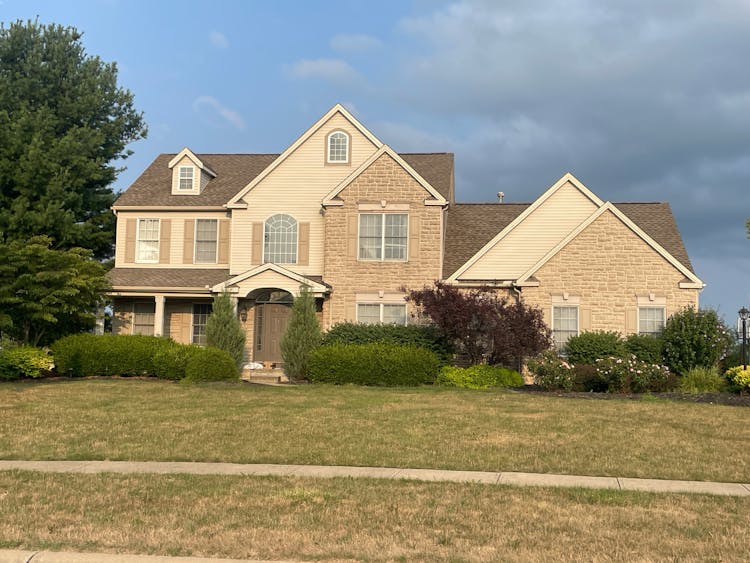 6245 Highland Green Dr Medina, OH 44256, Medina County