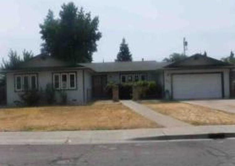 1440 Peach Tree Ln Yuba City, CA 95993, Sutter County