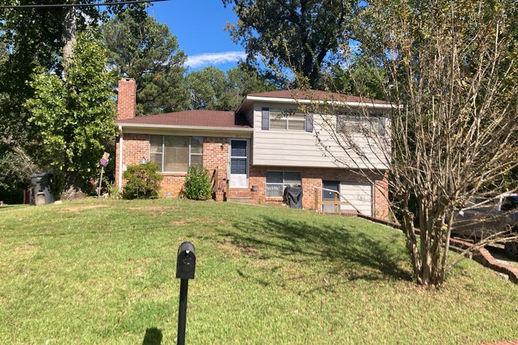 821 Park Ln Fultondale, AL 35068, Jefferson County